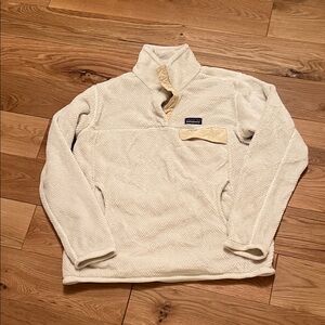 Cream Fleece Pullover Patagonia